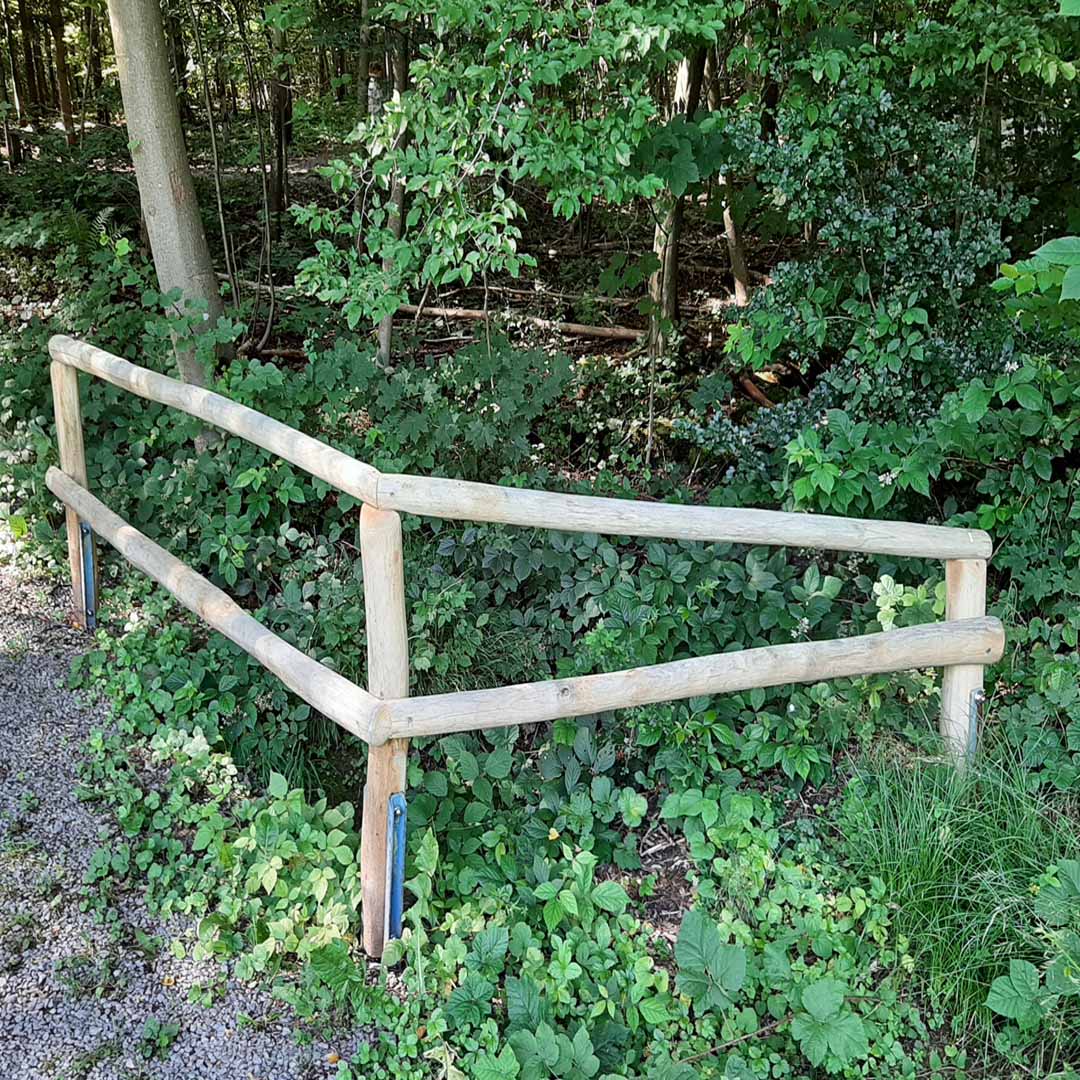 Begrenzung | Naturholz Geländer für sichere Wege
