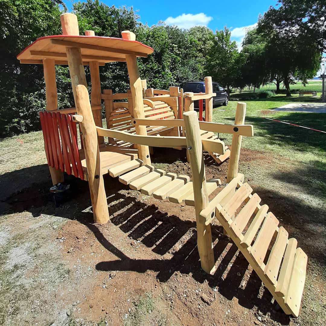 Naturholz Spielgeräte | Spielplatz Ideen aus Robinienholz