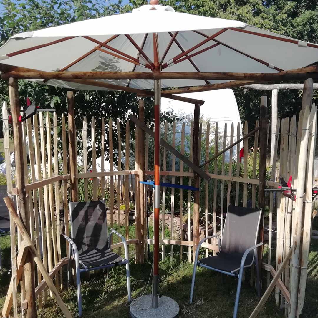 Pavillon aus Naturholz selber bauen | Messestand