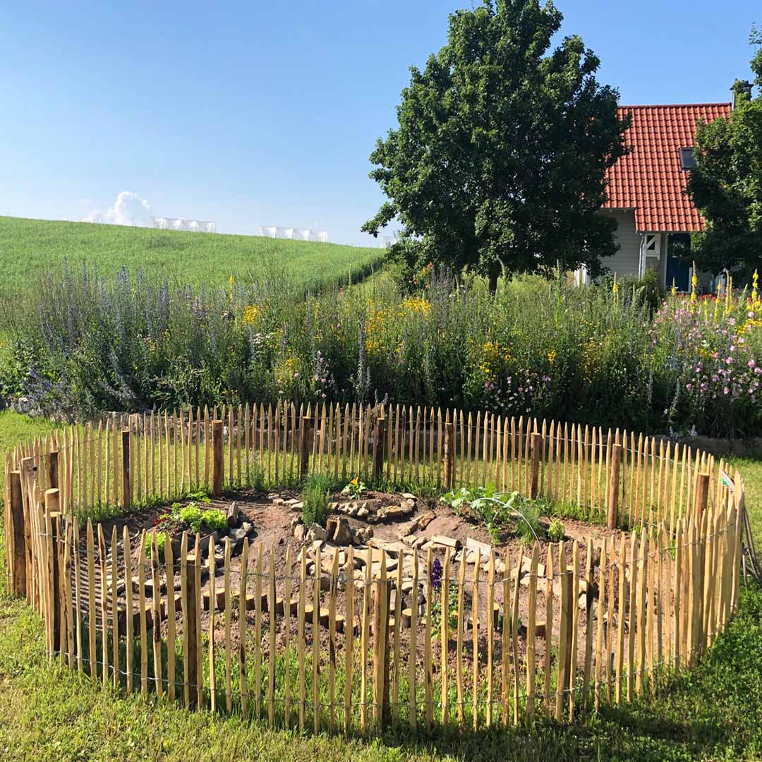 Weidezaun aus Kastanienholz 80 cm hoch | Langlebiger Staketenzaun