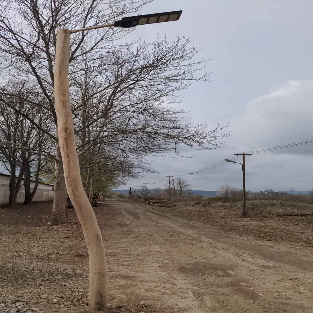 Straßenlampe Holz | Straßenlaterne aus Robinie