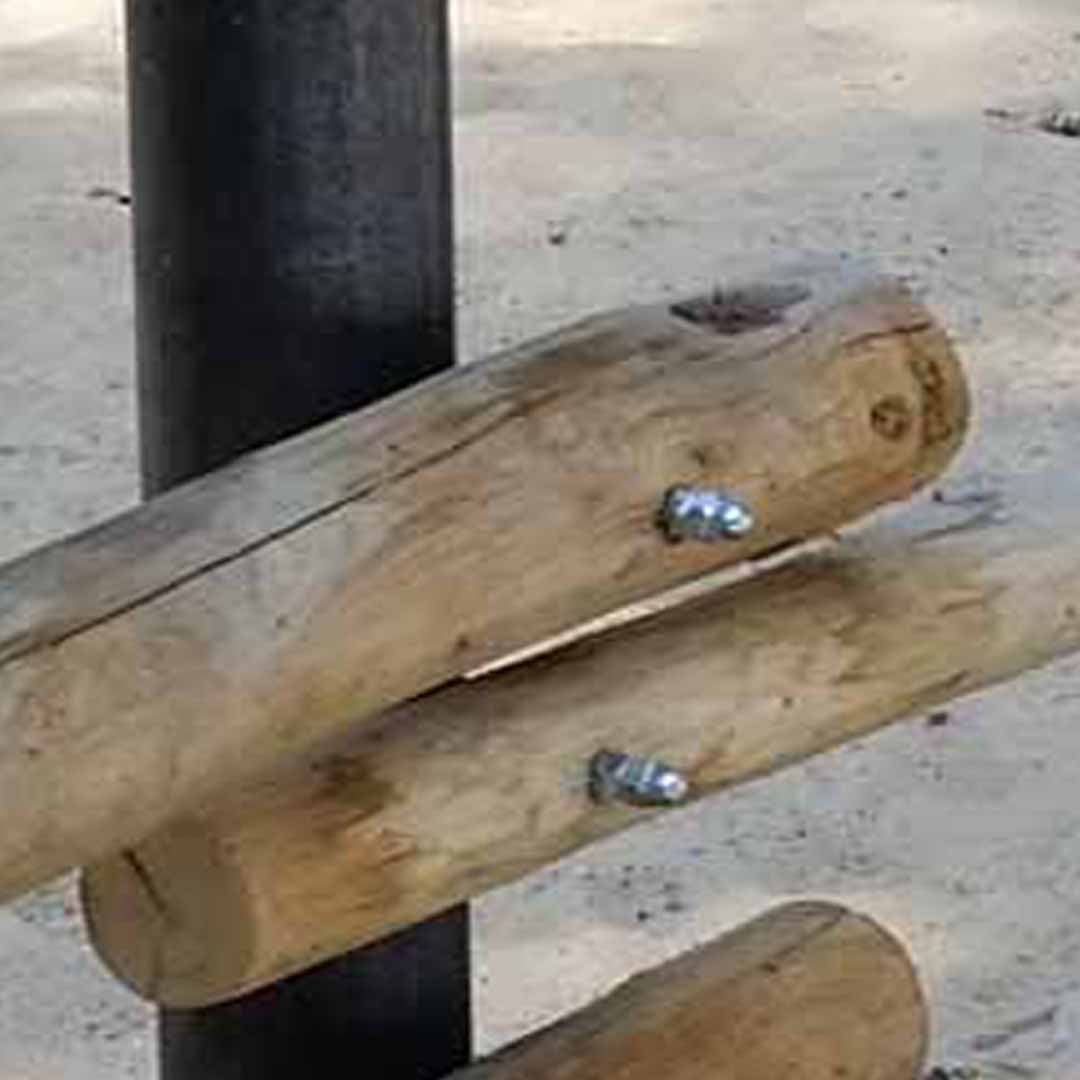 Zaunbaulösungen für Tierparks und Wildgehege | Natürliche Holzumzäunung