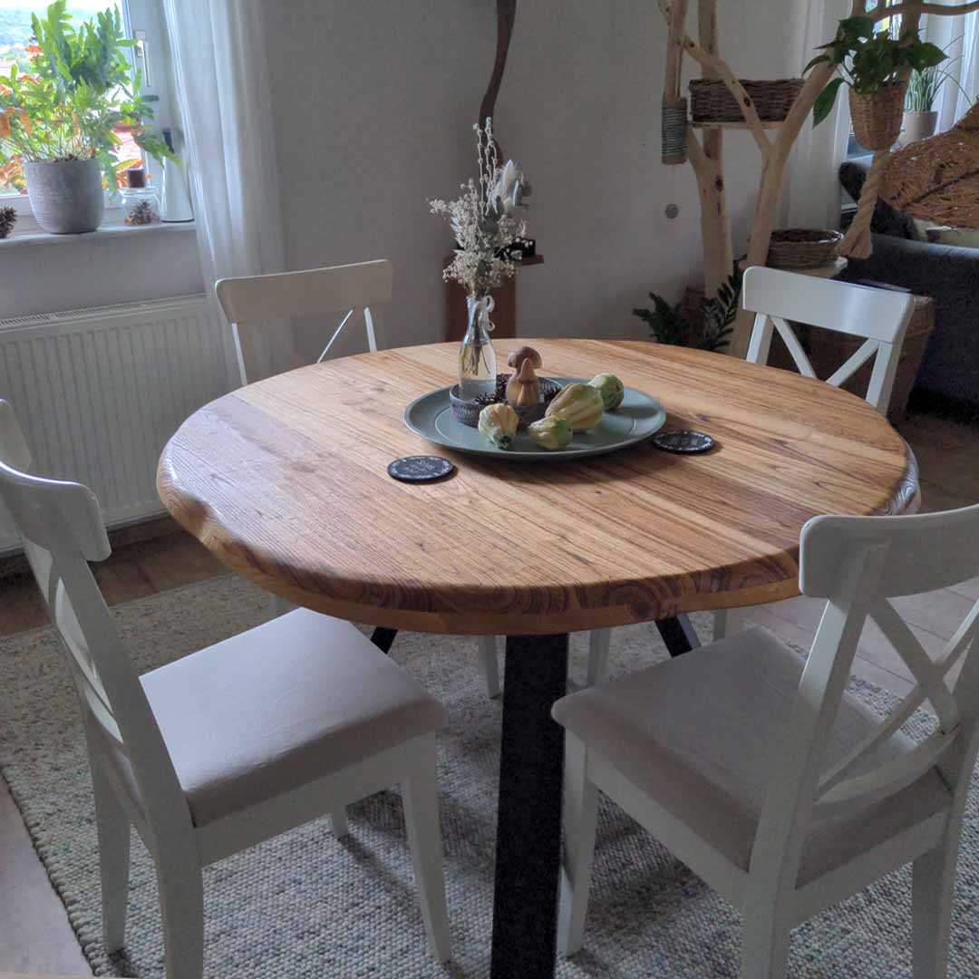 Handgefertigte Tischplatte aus Kastanienholz | Massivholztisch selber bauen